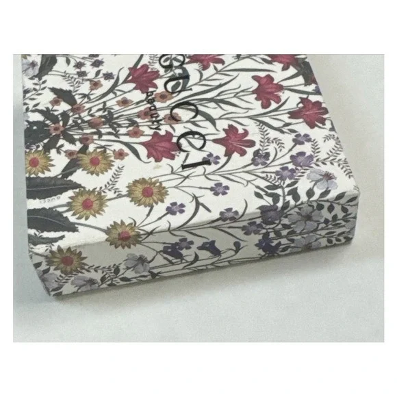 Gucci‎ gold floral compact mirror collection Limited Edition